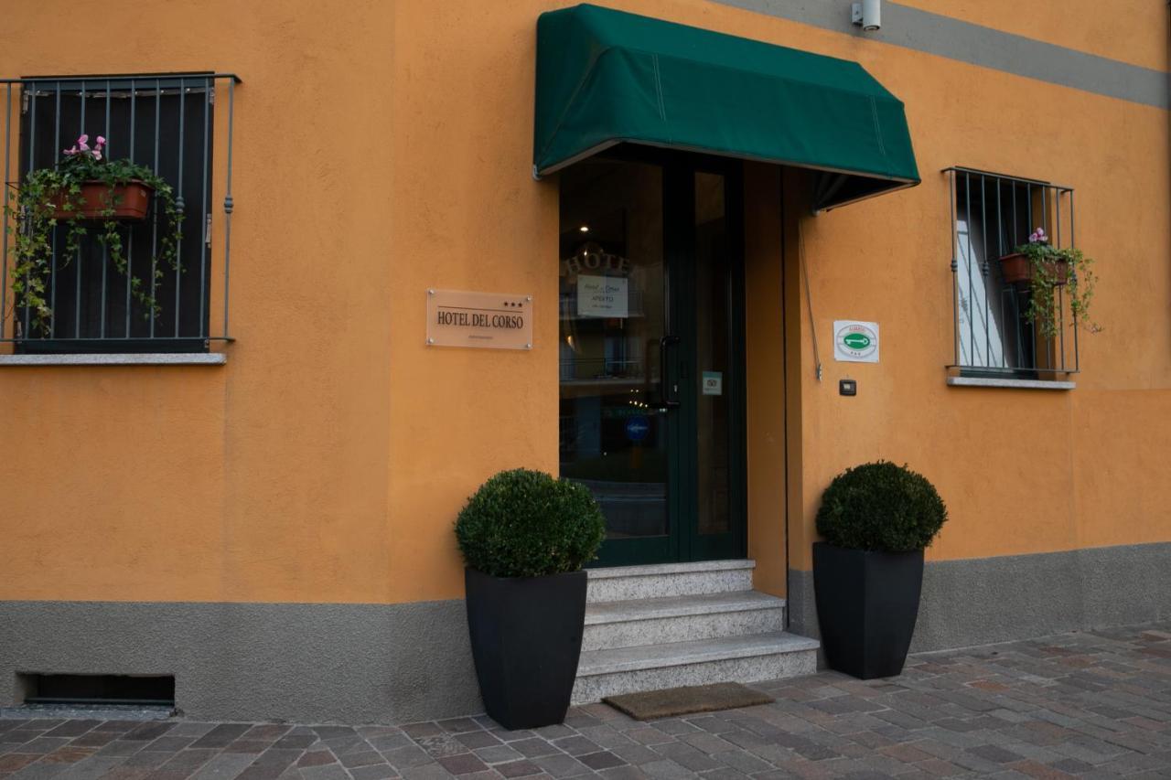Hotel Del Corso Borgomanero Exteriör bild